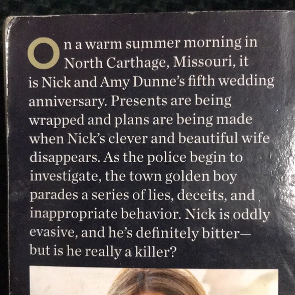 “Gone Girl” paperback book - Picture 8 of 8